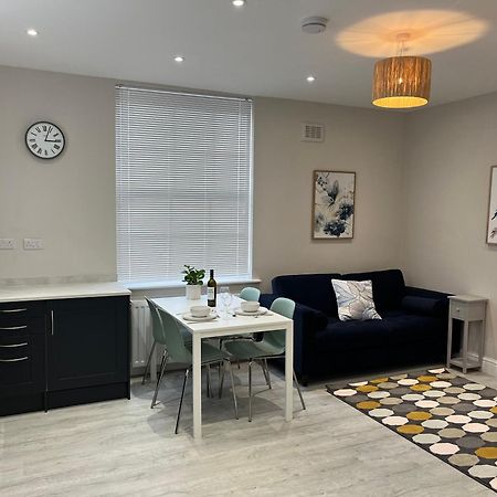 Charming 1 Bed Georgian Apartment เชสเตอร์ ภายนอก รูปภาพ
